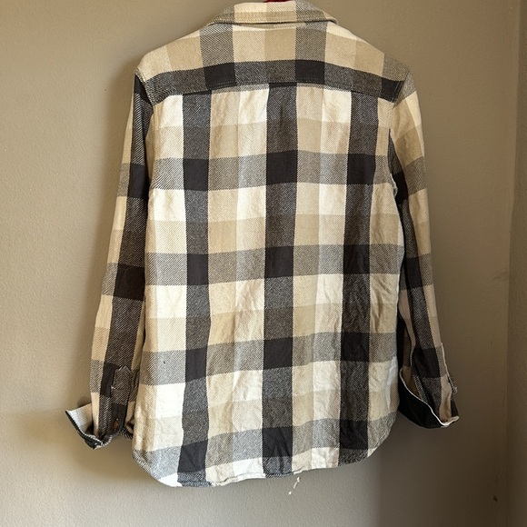 Old navy flannel - Picture 2 of 4